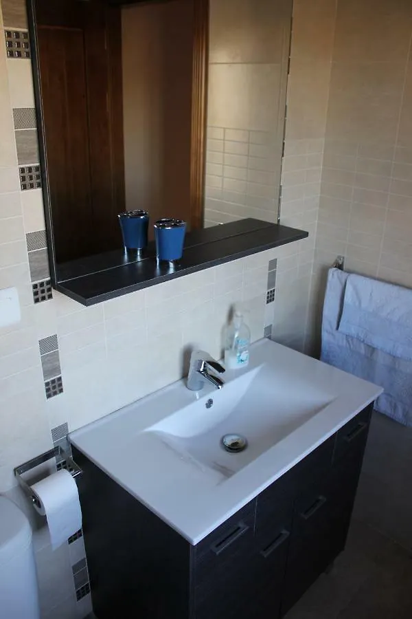 Huerta Espinar - Casa rural con piscina privada Villa Archidona 0*,  España