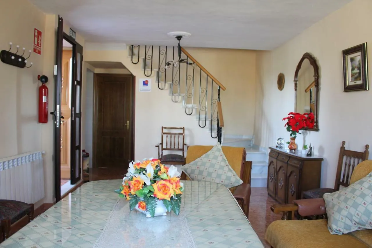 Huerta Espinar - Casa rural con piscina privada Villa Archidona